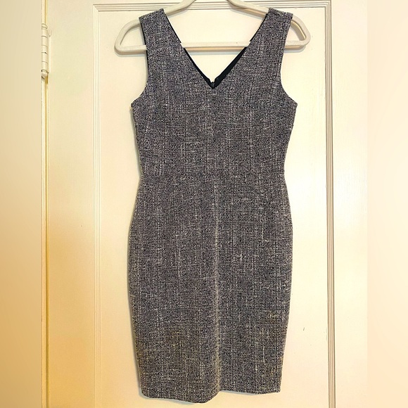 Banana Republic Dresses & Skirts - Dark Navy Blue and Off White tweed Banana Republic Petite Dress Size 0